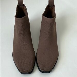 VIVAIA Waterproof Square toe Ryan Pro Ankle Boots